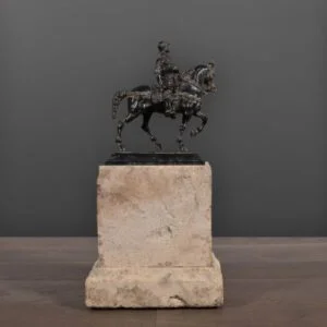 cavalier-florentin-sur-sa-stele