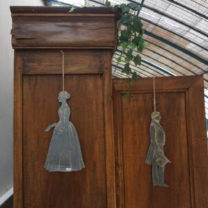 silhouettes scaled 1