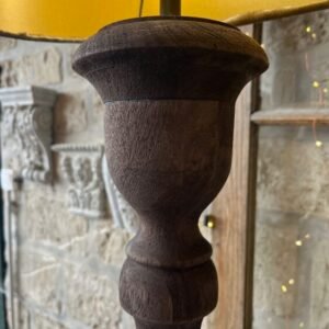 LAMPE CHOCOLAT ABAT JOUR TAUPE H95 DETAIL PIED rotated