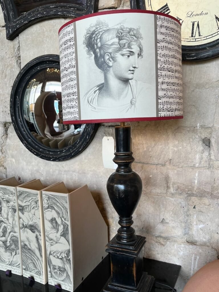 LAMPE NOIRE LUCREZIA