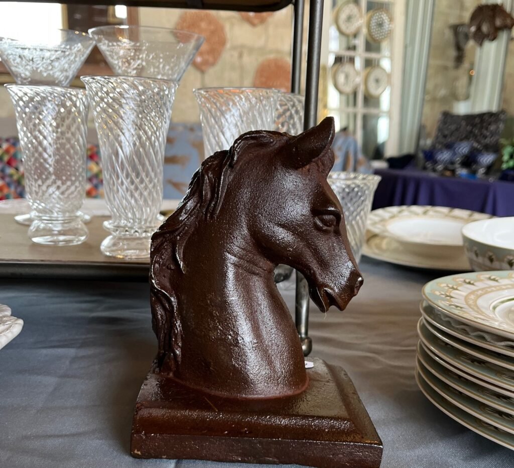 BUSTE TÊTE DE CHEVAL EN FONTE petit modèle