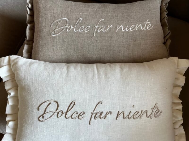 COUSSIN DOLCE FARE NIENTE